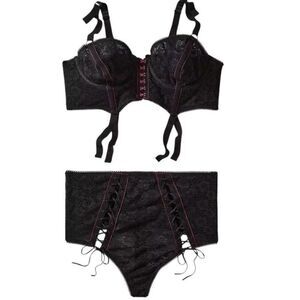 Torrid x Betsey Johnson Womens 2X Top 1X Bottoms Lace Corset High Waist Thong